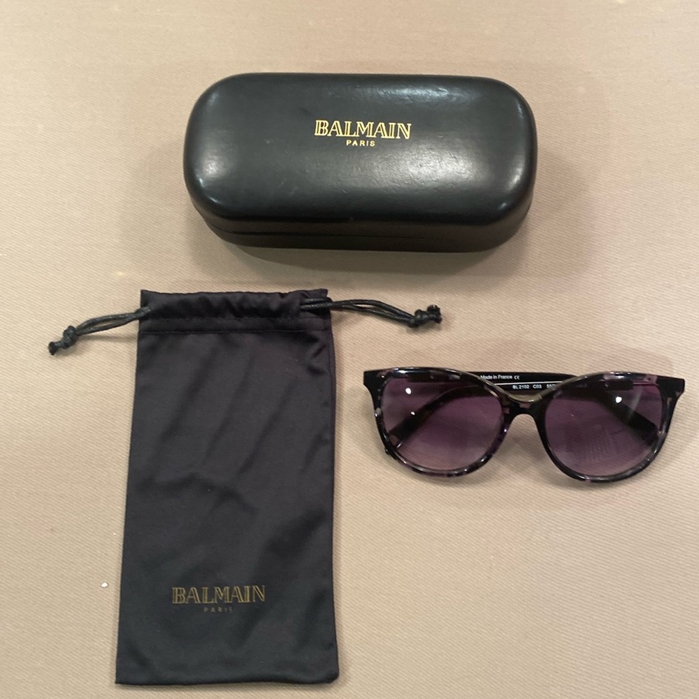 Balmain sunglasses -Black and gray tortoise color frames with grey tinted lenses
